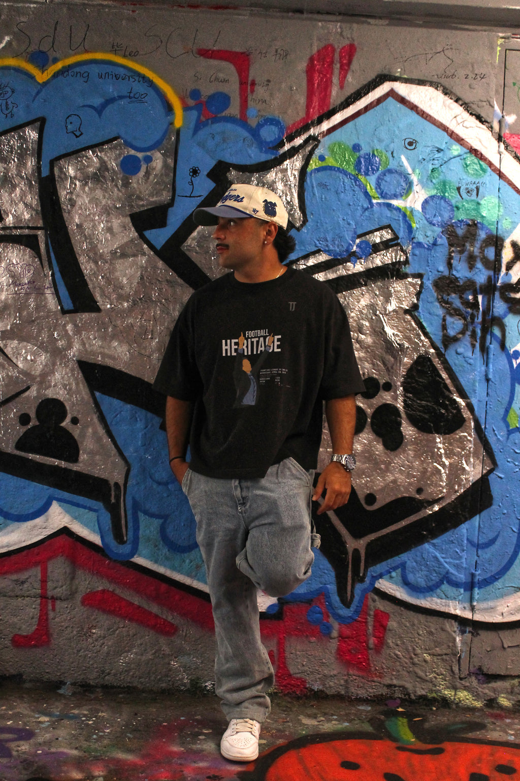 Football Heritage - Boxy Tee - Washed Black